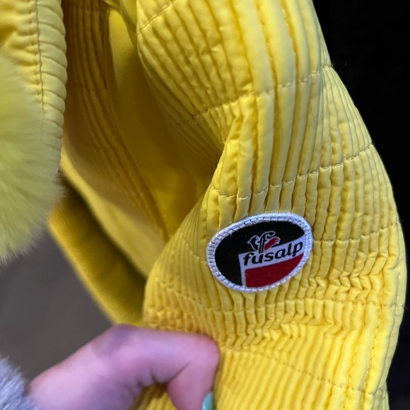 ISO YELLOW FUSALP SKI SWEATER JACKET W FUR - Picture 3 of 3